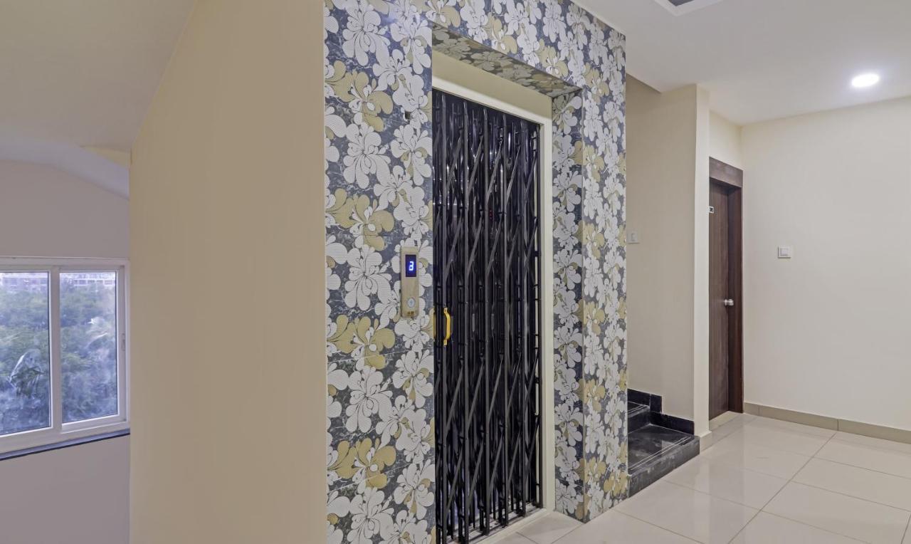 Treebo Trip Airport Pride Inn Hyderabad Exterior foto