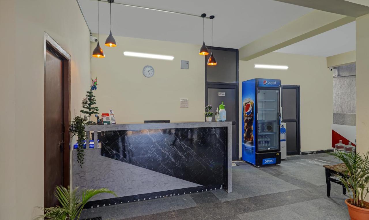 Treebo Trip Airport Pride Inn Hyderabad Exterior foto